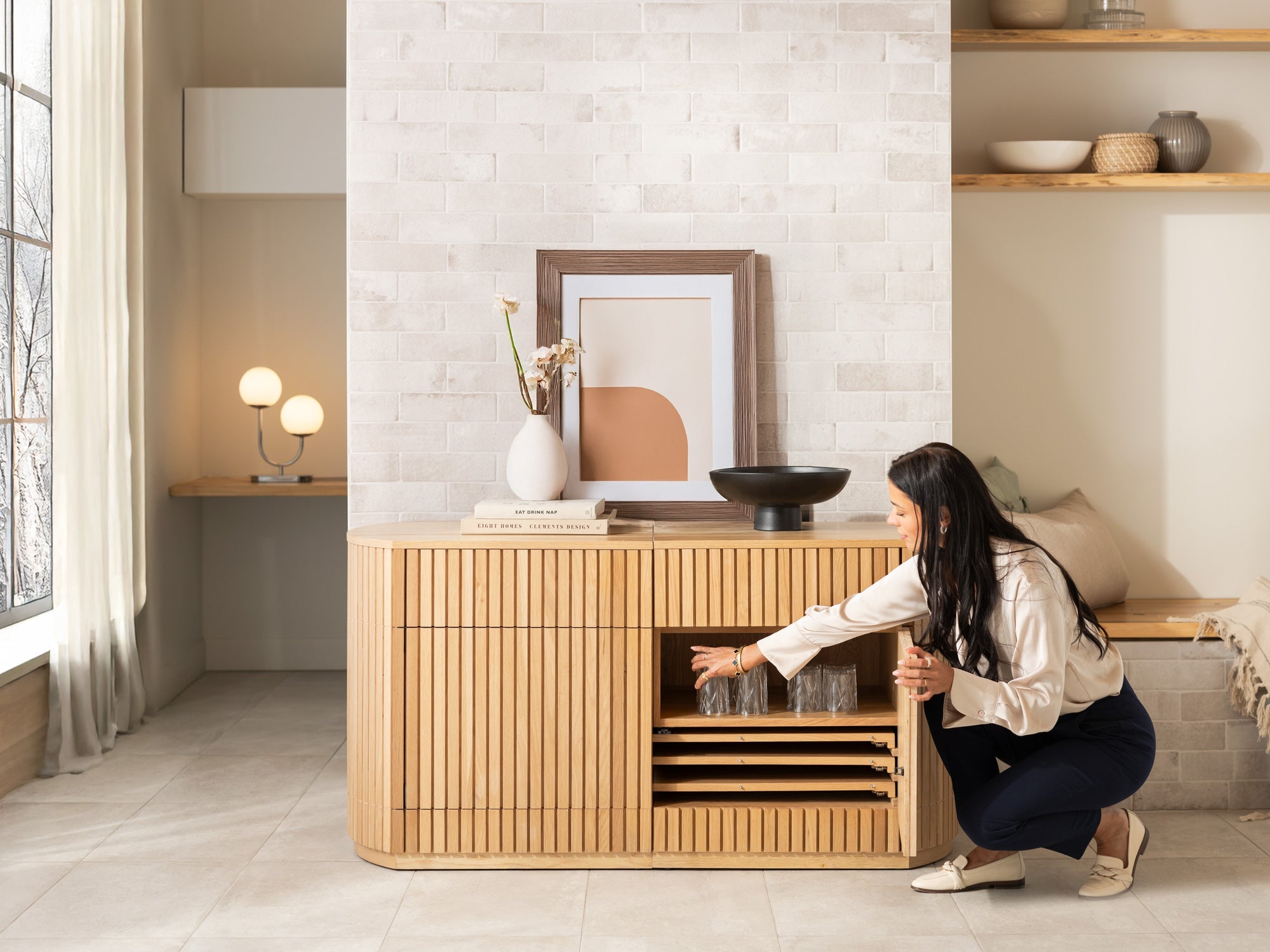 Buffet arrondi avec rangement intégré, chêne scandinave — vue 8