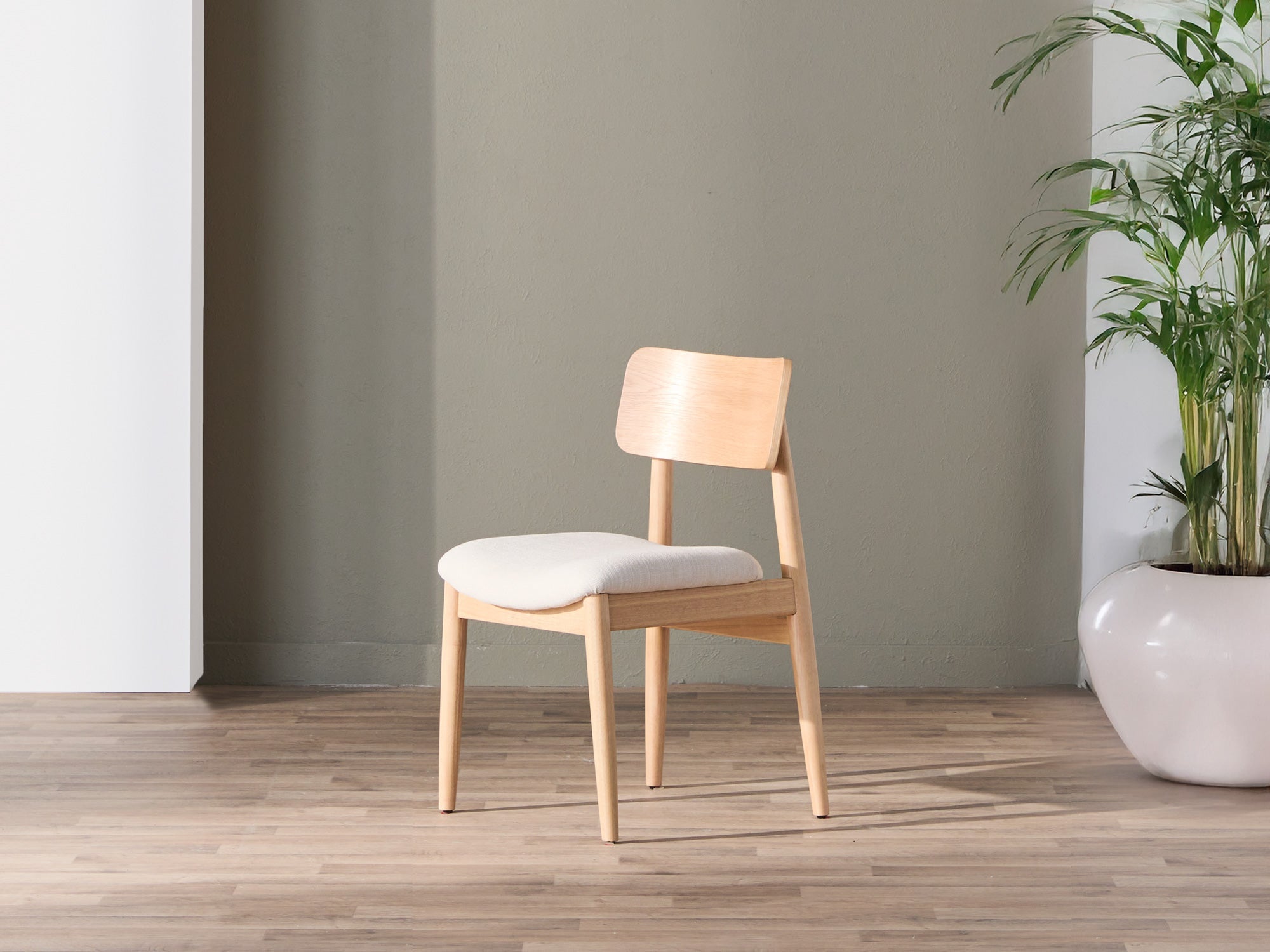 Chaise de salle à manger à dossier enveloppant, chêne scandinave — vue 8