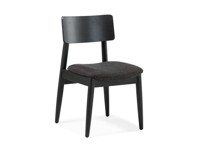 Chaise de salle à manger à dossier enveloppant, hickory fumé — vue 1