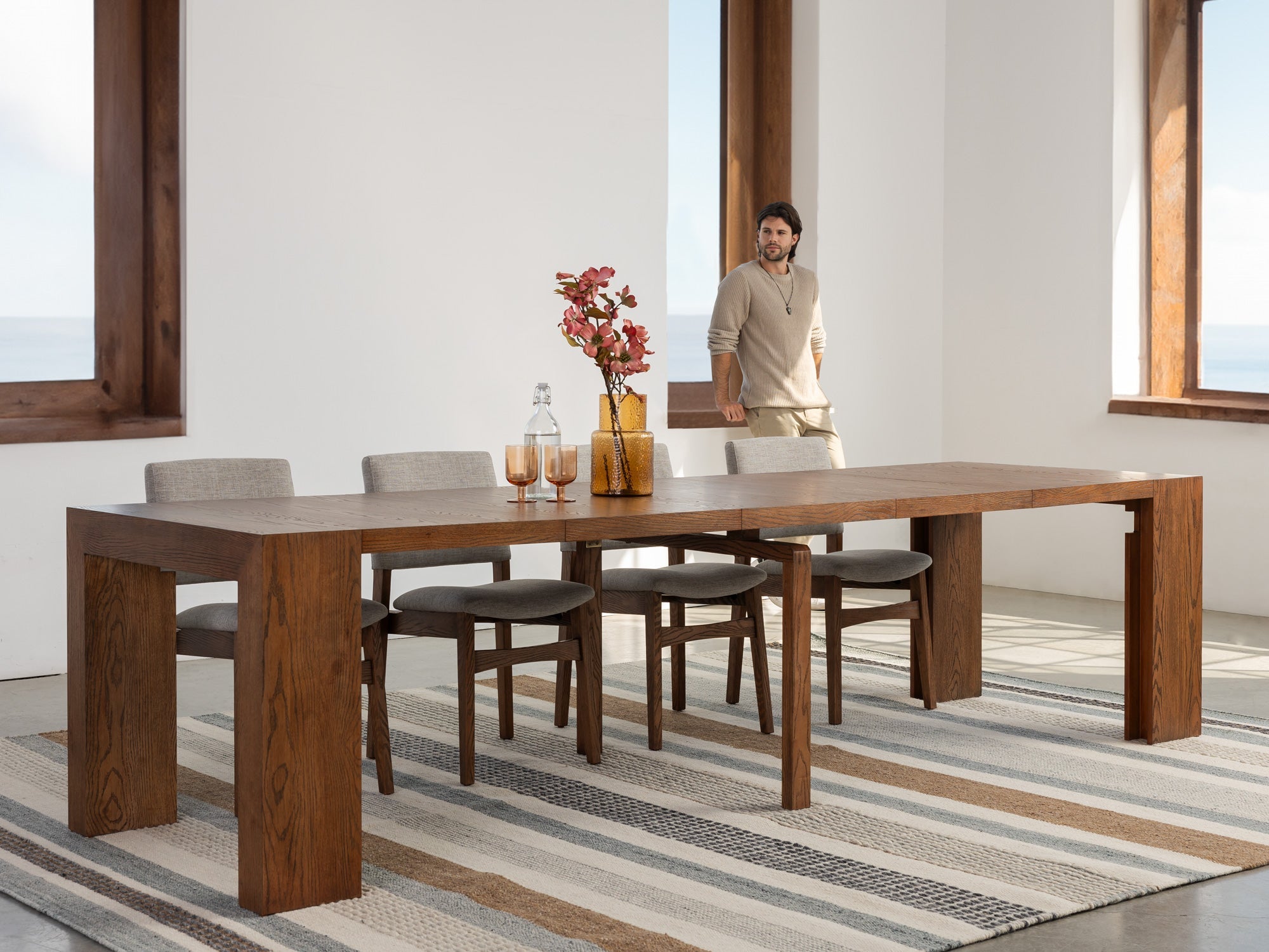 Chaise de salle à manger empilable en bois, noyer américain — vue 12