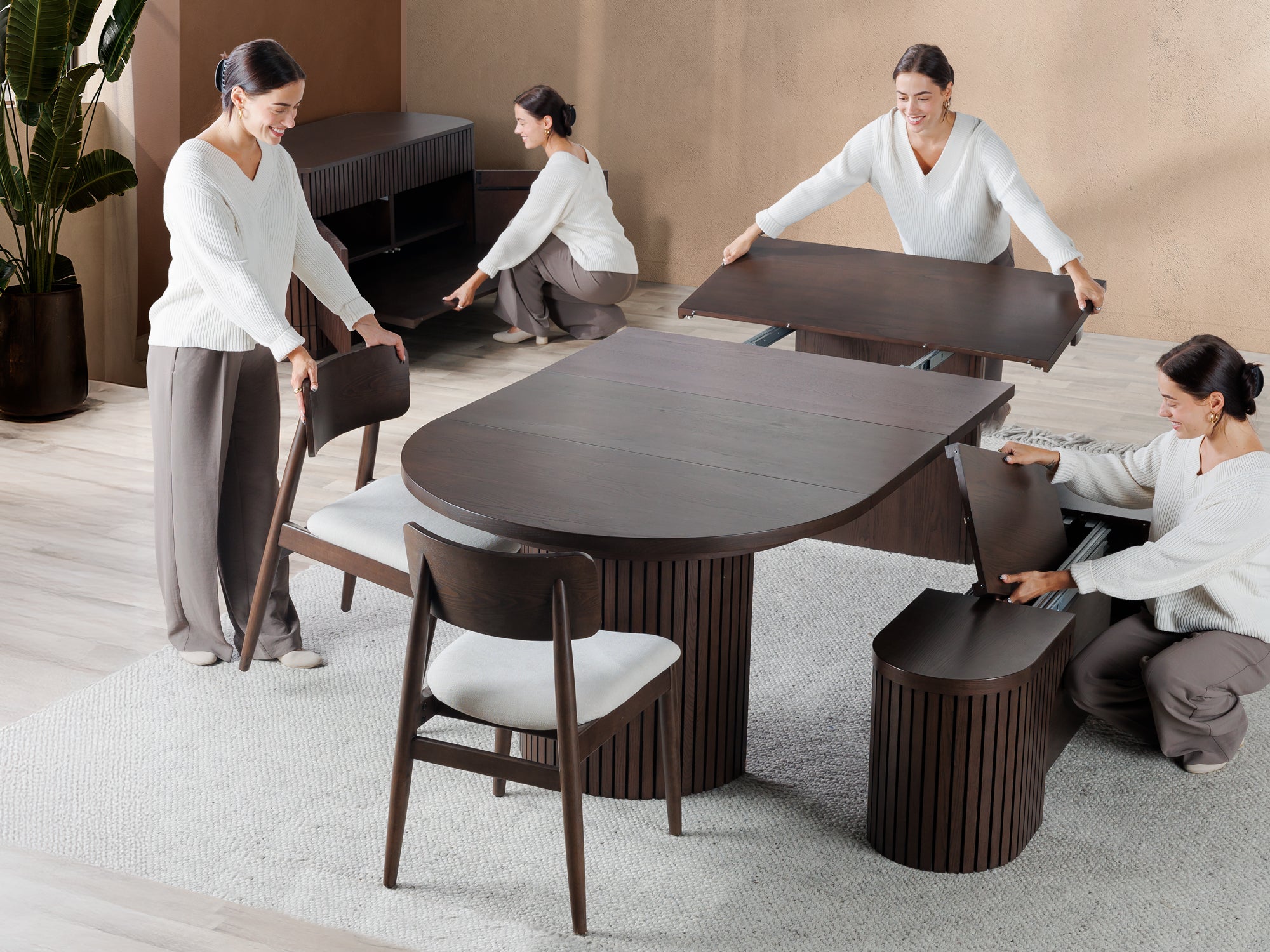 Table ronde extensible en bois, ovale jusqu’à 10 personnes, noyer brun — vue 11