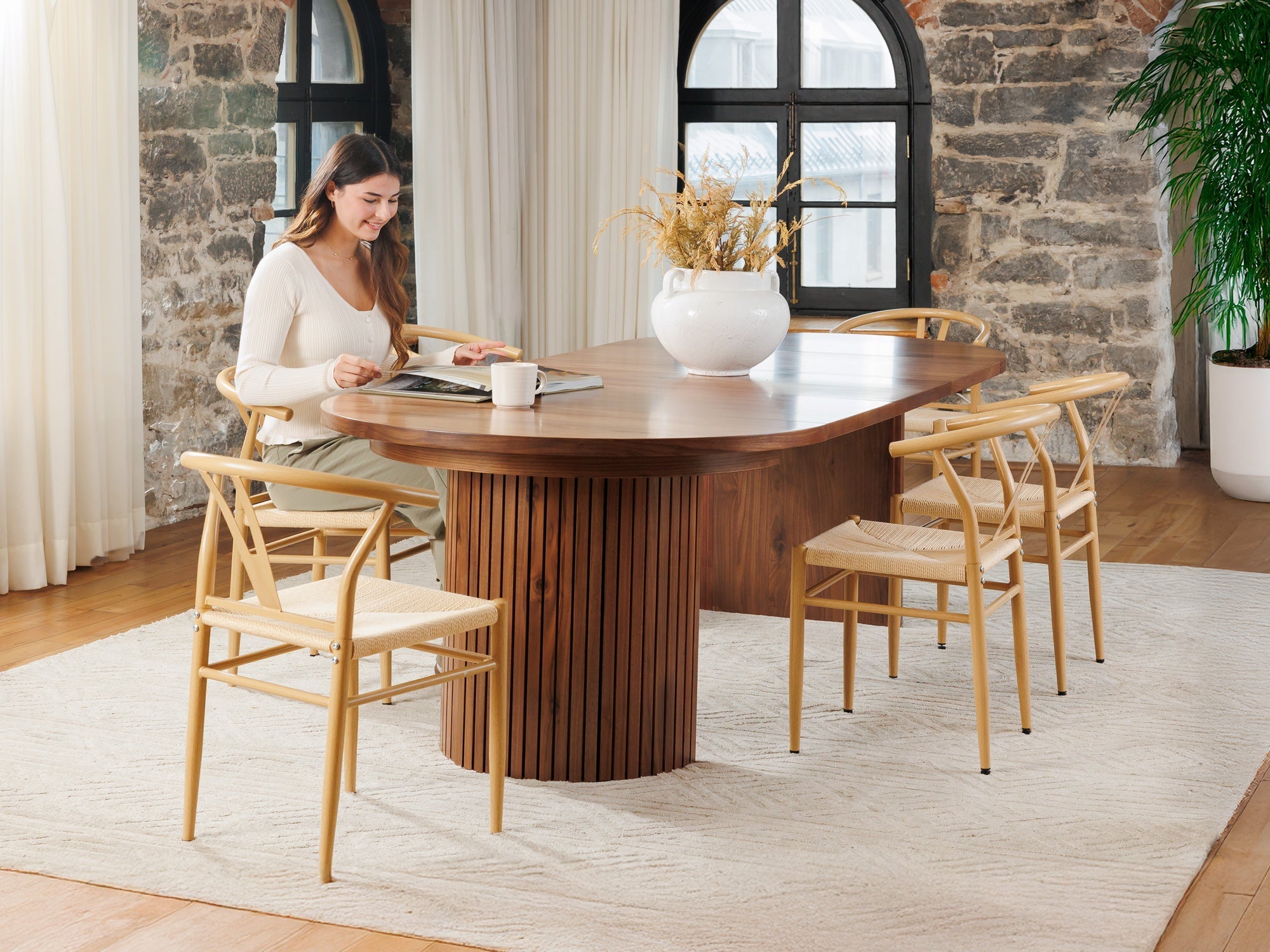 Table ronde extensible en bois, ovale jusqu’à 10 personnes, noyer brun — vue 9