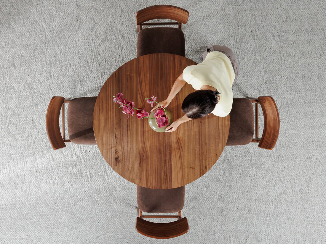 Table ronde extensible en bois, ovale jusqu’à 10 personnes, noyer brun — vue 17